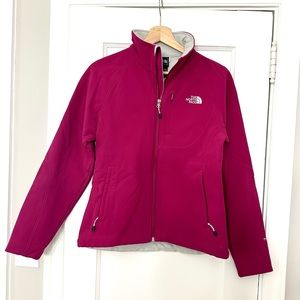 The North Face Apex Soft Shell Jacket size Small